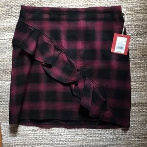Black and red plaid ruffle mini skirt